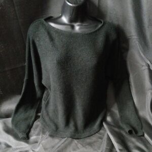 Black knit sweater sz s